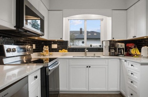 1294 33Rd Avenue E, Vancouver, BC 