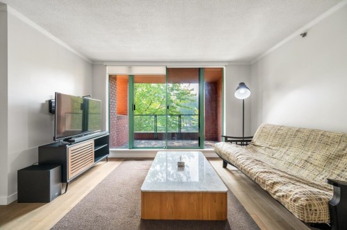 312-503 16th Avenue W Vancouver, BC V5C 4N3