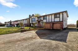 12021 188a Street Pitt Meadows, BC V3Y 1W6