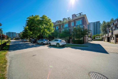 2-6611 Eckersley Road, Richmond, BC 