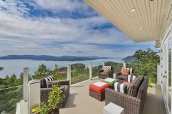 356 East West Road Mayne Island, BC V0N 2J2