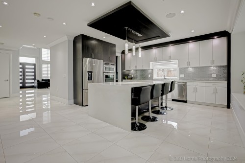 10780 River Drive, Richmond, BC 