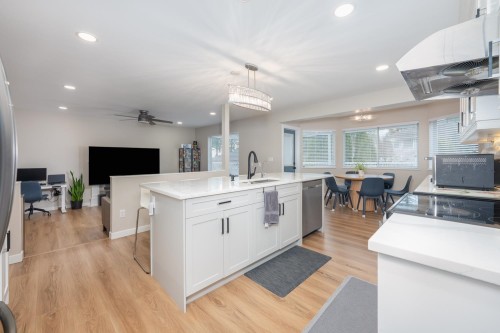 418 Balfour Drive, Coquitlam, BC 