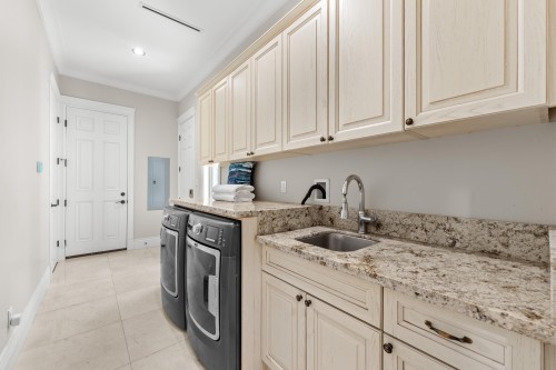 8651 Williams Road, Richmond, BC 
