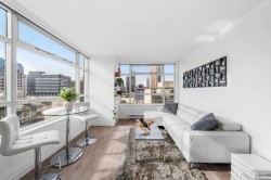 1709-438 Seymour Street Vancouver, BC V6B 6H4