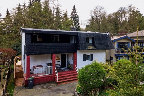 4339 Cliffmont Road  North Vancouver, BC V7G 1J6