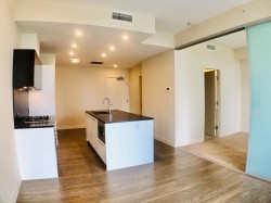 1507-6383 Mckay Avenue Burnaby, BC V5H 0H8