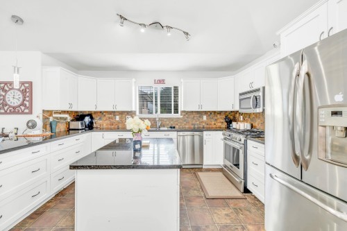 20558 122 Avenue, Maple Ridge, BC 