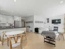 83 15th Avenue W Vancouver, BC V5Y 1X7