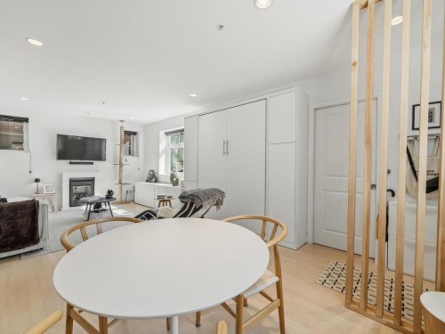 83 15Th Avenue W, Vancouver, BC 