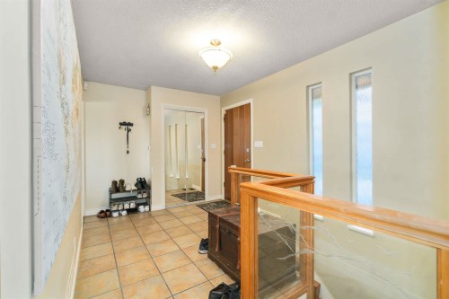 5189 Madeira Court, North Vancouver, BC 