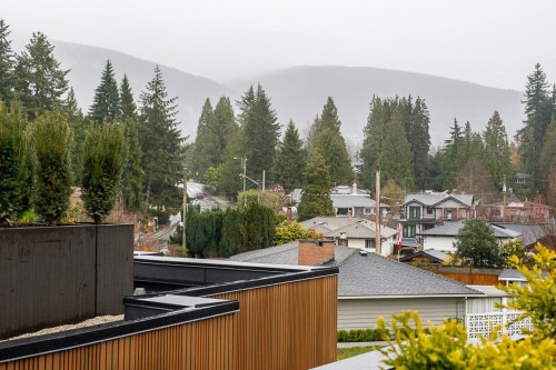 3161 Canfield Crescent, North Vancouver, BC 