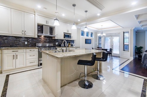 7682 Armstrong Street, Richmond, BC 