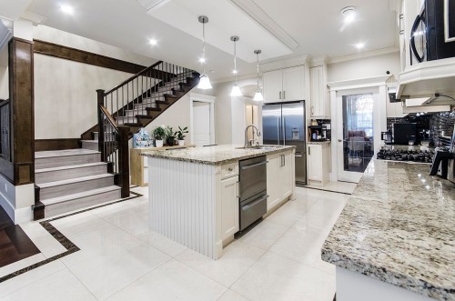 7682 Armstrong Street, Richmond, BC 