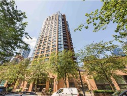 2103-1189 Howe Street  Vancouver, BC V6Z 2X4
