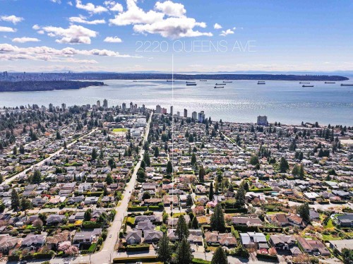 2220 Queens Avenue, West Vancouver, BC 
