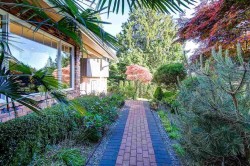 4730 Willow Creek Road West Vancouver, BC V7W 1C4