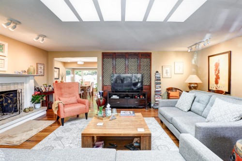 4730 Willow Creek Road, West Vancouver, BC 