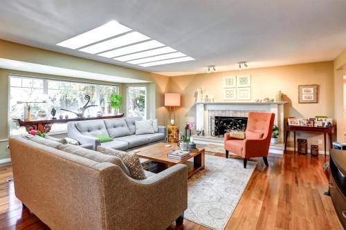 4730 Willow Creek Road, West Vancouver, BC 