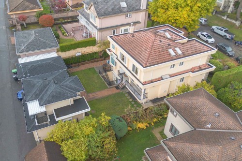 1088 42Nd Avenue W, Vancouver, BC 