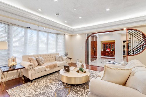 1088 42Nd Avenue W, Vancouver, BC 