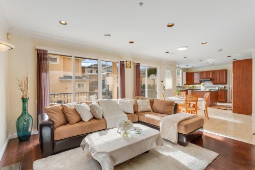 1088 42Nd Avenue W, Vancouver, BC 