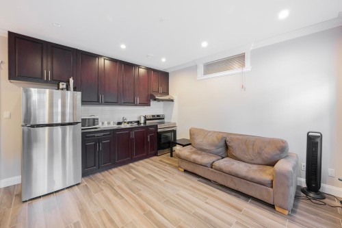 2817 Oliver Crescent, Vancouver, BC 