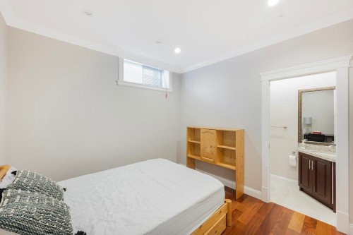 2817 Oliver Crescent, Vancouver, BC 