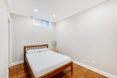 2817 Oliver Crescent, Vancouver, BC 