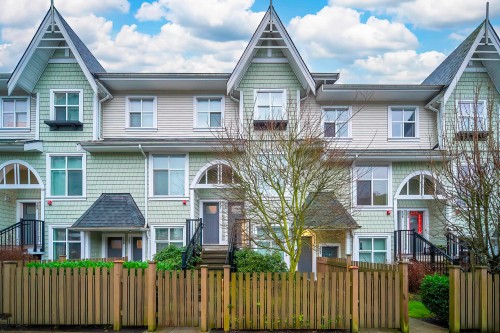 206-7250 18th Avenue  Burnaby, BC V3N 1H3