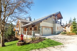 8-2500 Taluswood Place Whistler, BC V8E 0R2