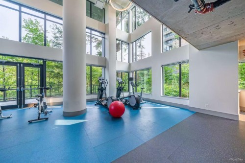 401-8850 University Crescent, Burnaby, BC - Indoor Photo Showing Gym Room