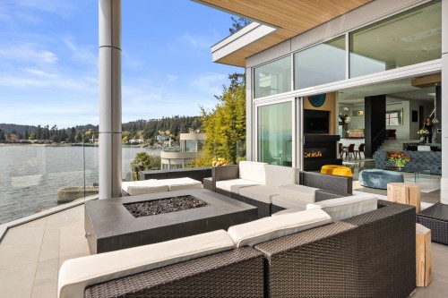 3906 Marine Drive, West Vancouver, BC 