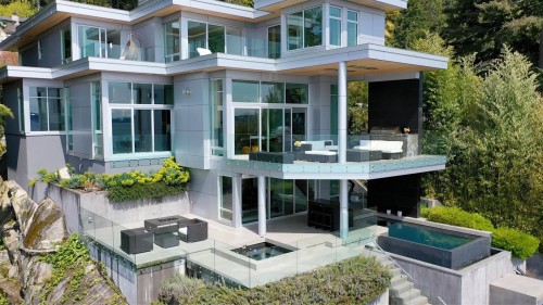 3906 Marine Drive, West Vancouver, BC 