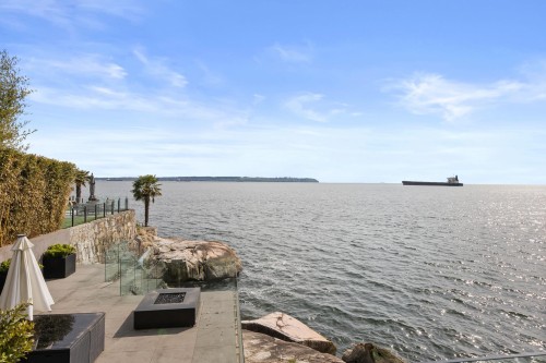 3906 Marine Drive, West Vancouver, BC 