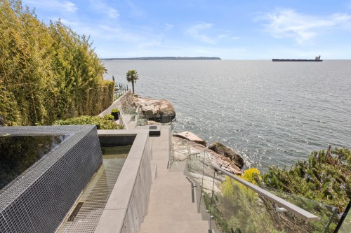 3906 Marine Drive, West Vancouver, BC 