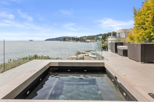 3906 Marine Drive, West Vancouver, BC 