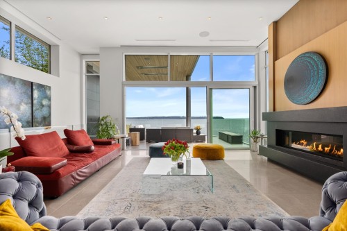 3906 Marine Drive, West Vancouver, BC 