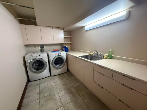 841 Highland Drive, West Vancouver, BC 