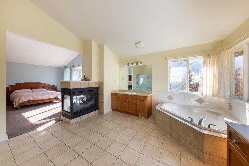 23 Fernway Drive, Port Moody, BC 