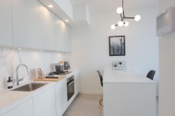 4001-6537 Telford Avenue Burnaby, BC V5H 0K9