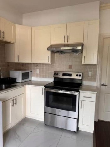 387x Elmwood Street S, Burnaby, BC V5G 1R9 5