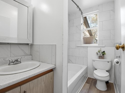 2437 22Nd Avenue E, Vancouver, BC 