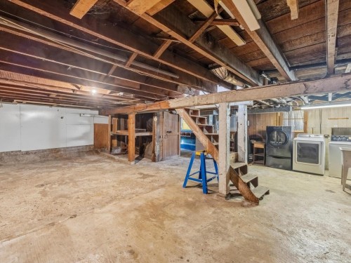 2437 22Nd Avenue E, Vancouver, BC 