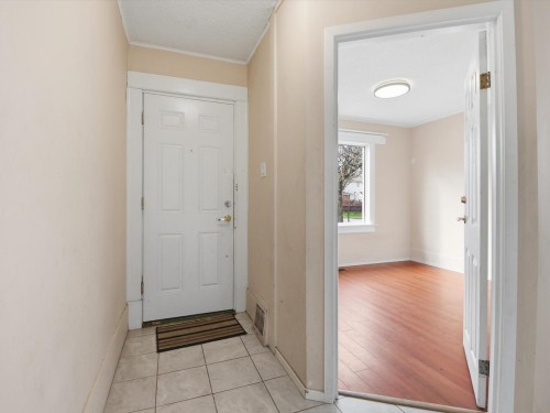 2437 22Nd Avenue E, Vancouver, BC 