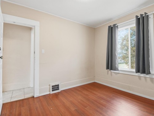 2437 22Nd Avenue E, Vancouver, BC 