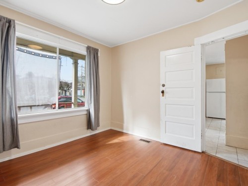 2437 22Nd Avenue E, Vancouver, BC 