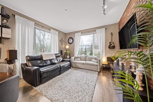 516-9250 University High Street  Burnaby, BC V5A 0B3