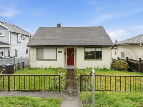 2206 Eighth Avenue  New Westminster, BC V3M 2V1