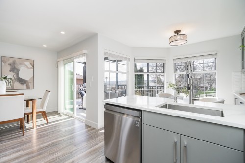 1120 Hachey Avenue, Coquitlam, BC 